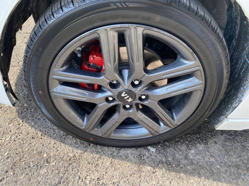 2020 Kia Forte GT Line