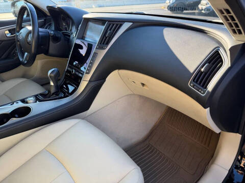 2014 Infiniti Q50 Premium