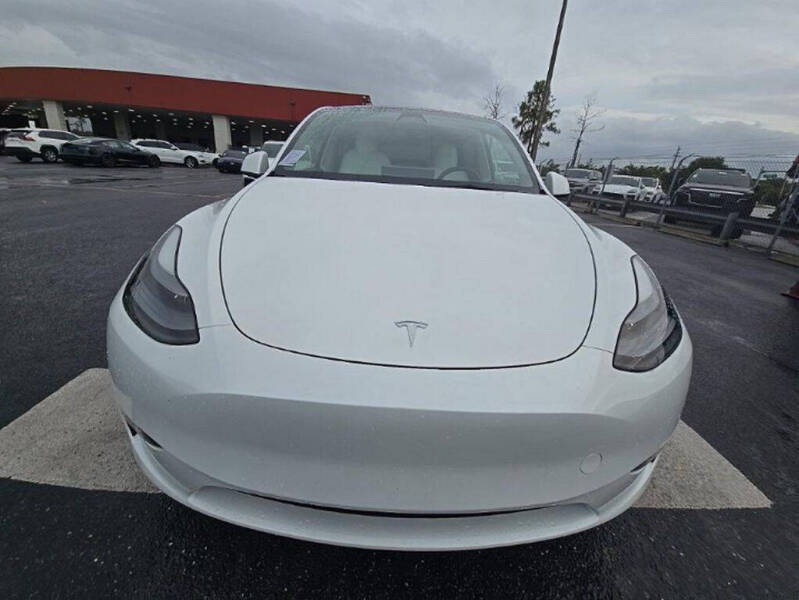 2023 Tesla Model Y Performance