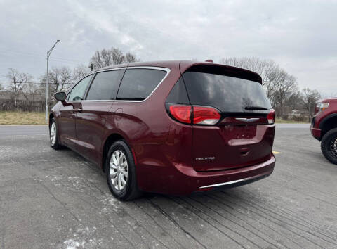 2018 Chrysler Pacifica Touring Plus