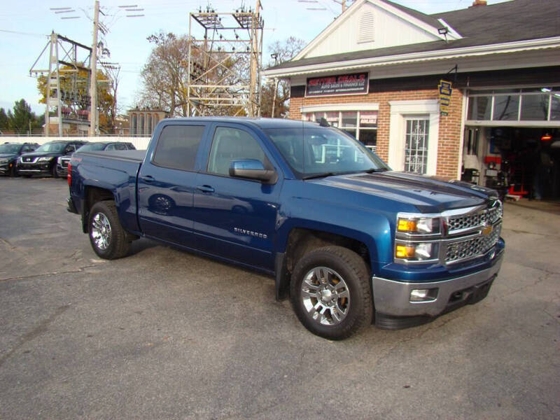 2015 Chevrolet Silverado 1500 LT photo 2