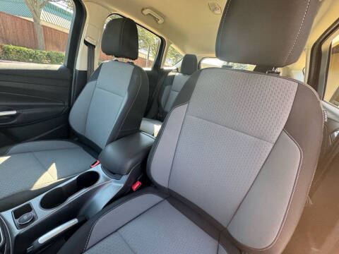 2017 Ford C-MAX Hybrid SE