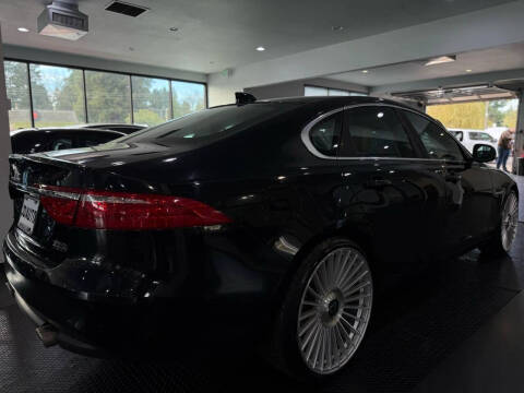 2017 Jaguar XF 35t Prestige