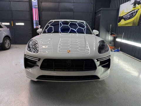 2021 Porsche Macan Turbo