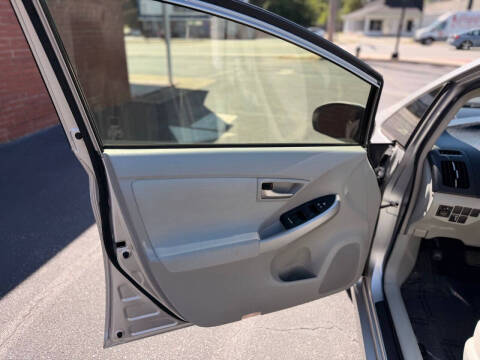 2012 Toyota Prius Two