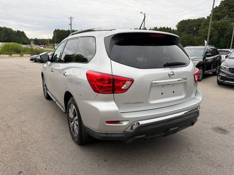 2017 Nissan Pathfinder S