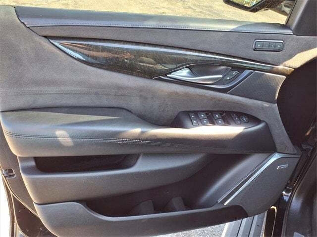 2020 Cadillac Escalade Platinum