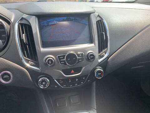 2017 Chevrolet Cruze LT Auto