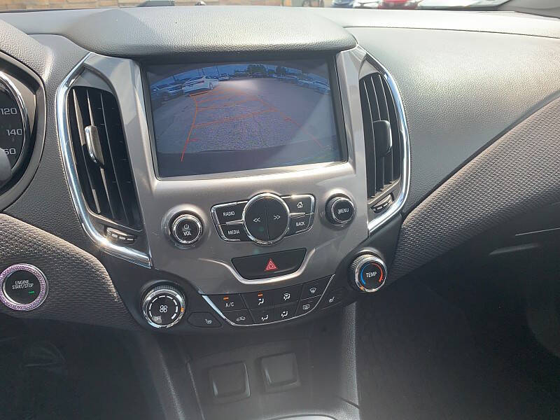 2017 Chevrolet Cruze LT Auto