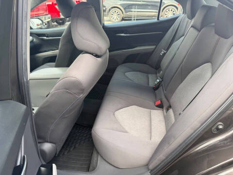 2020 Toyota Camry LE