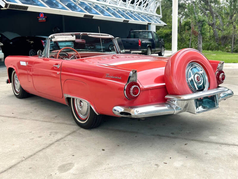 1956 Ford Thunderbird