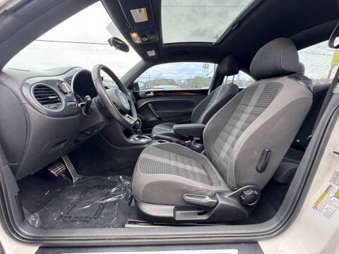 2013 Volkswagen Beetle Turbo Fender Edition