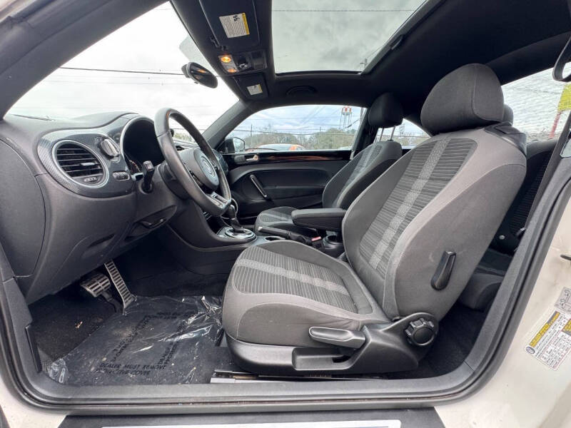 2013 Volkswagen Beetle Turbo Fender Edition