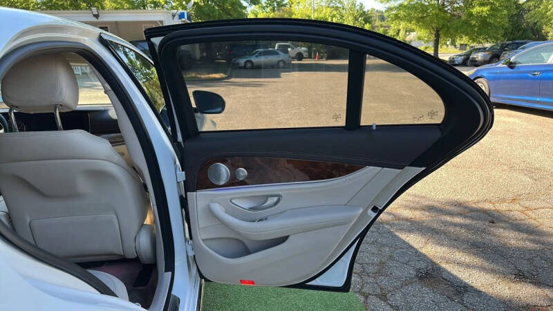 2017 Mercedes-Benz E-Class E 300 4MATIC