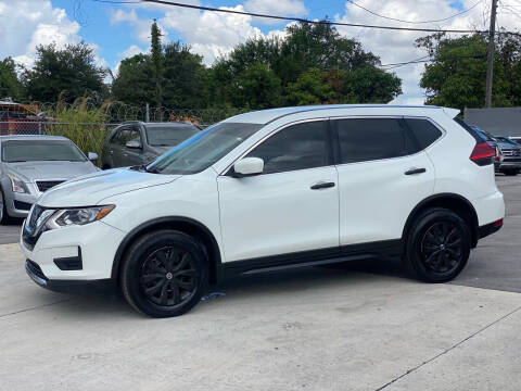 2017 Nissan Rogue SV