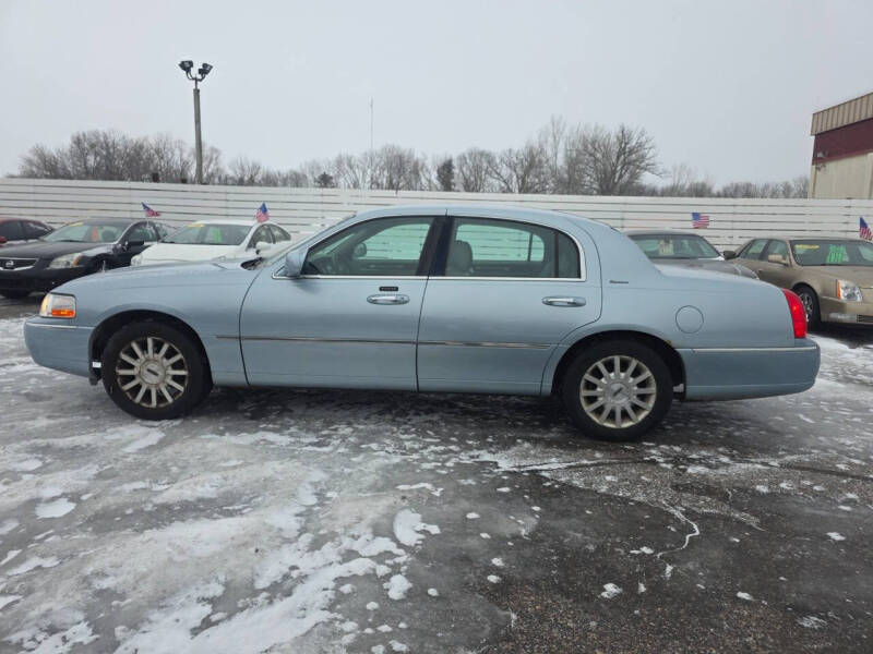 2007 Lincoln Town Car Signature