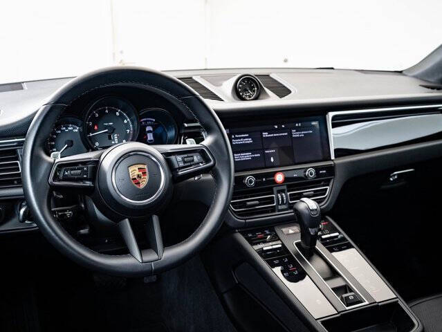2024 Porsche Macan