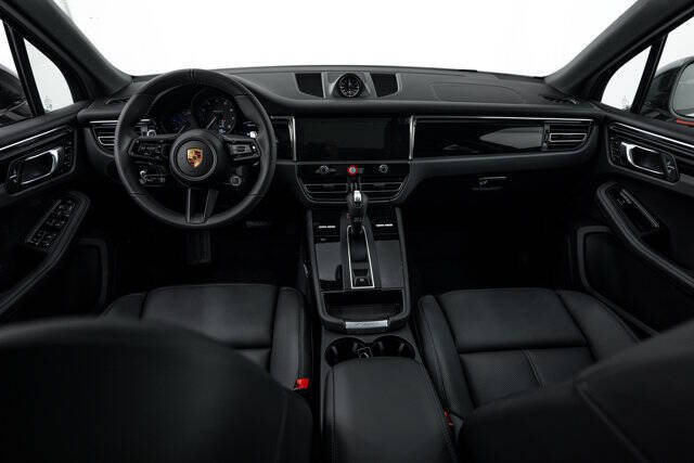 2026 Porsche Macan T
