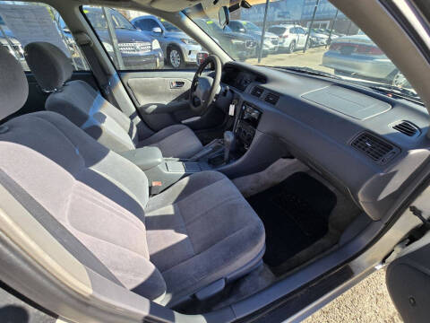 2001 Toyota Camry CE
