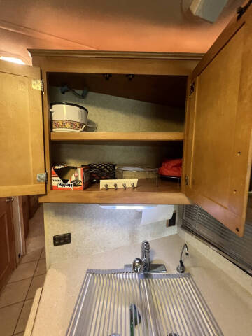 2007 Winnebago Adventurer