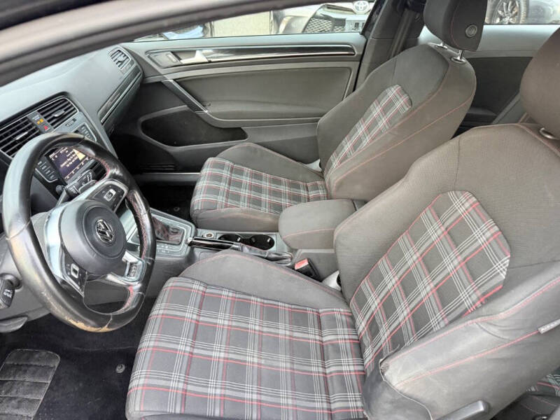 2015 Volkswagen Golf GTI S