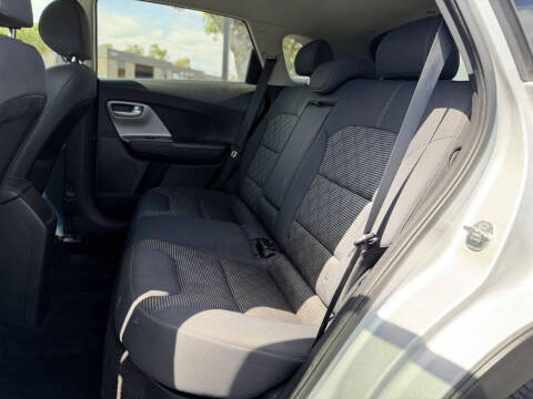 2017 Kia Niro FE