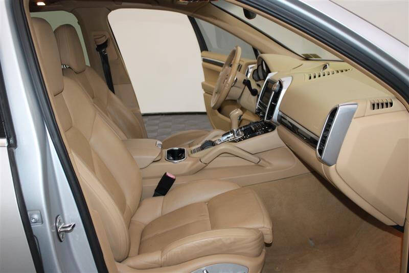 2012 Porsche Cayenne