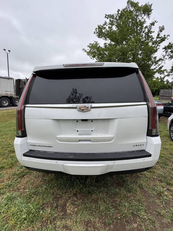 2020 Cadillac Escalade Platinum