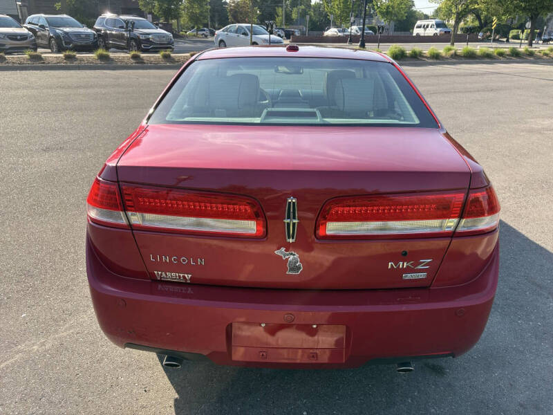 2011 Lincoln MKZ