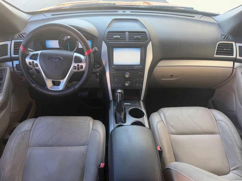 2012 Ford Explorer XLT