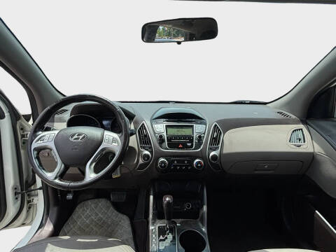 2011 Hyundai Tucson GLS