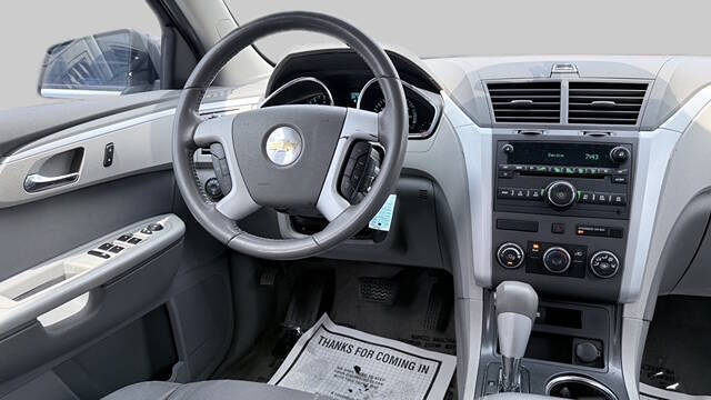 2011 Chevrolet Traverse LS
