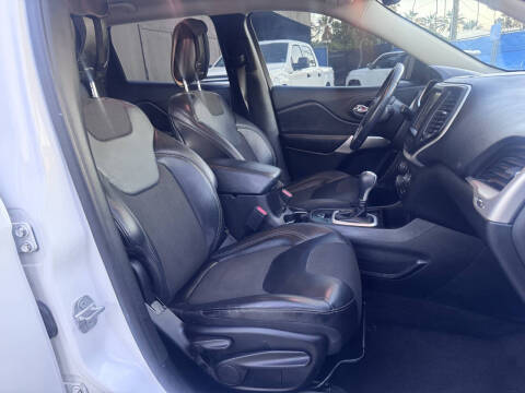 2018 Jeep Cherokee Latitude Plus