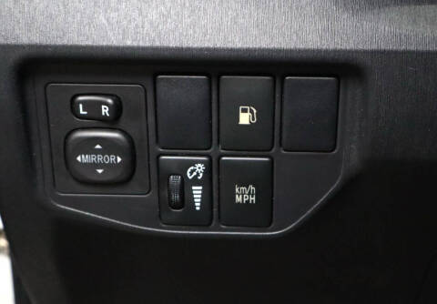 2013 Toyota Prius Plug-in Hybrid