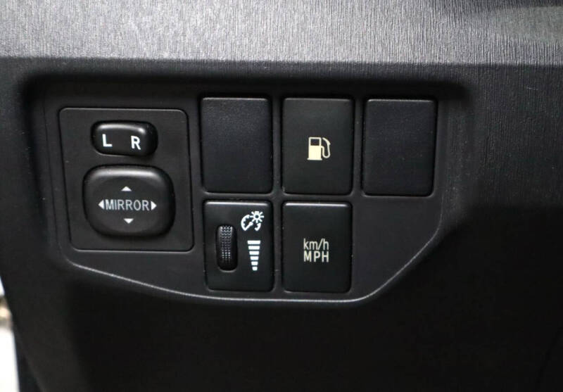 2013 Toyota Prius Plug-in Hybrid