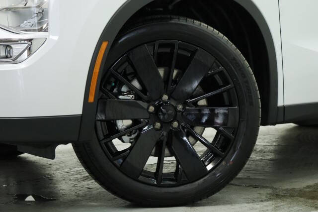 2026 Mitsubishi Outlander LE