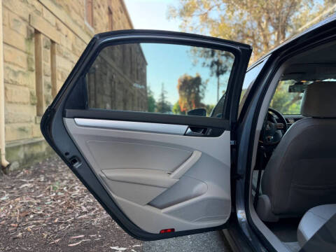 2013 Volkswagen Passat
