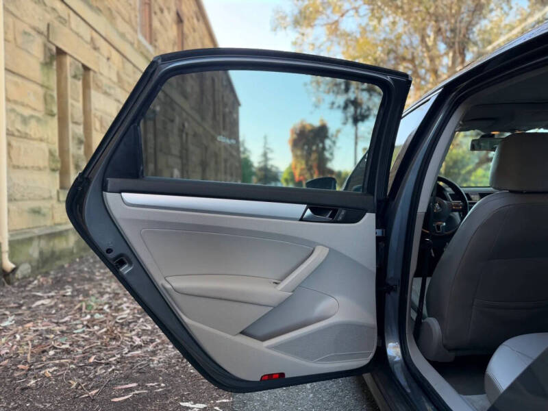 2013 Volkswagen Passat