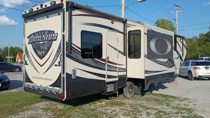 2015 Grand Design RV MOMENTUM 380TH
