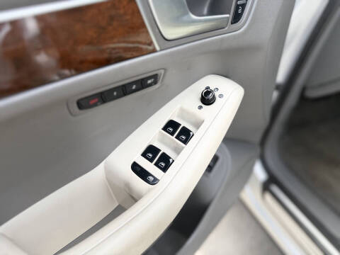 2012 Audi Q5 2.0T quattro Premium Plus