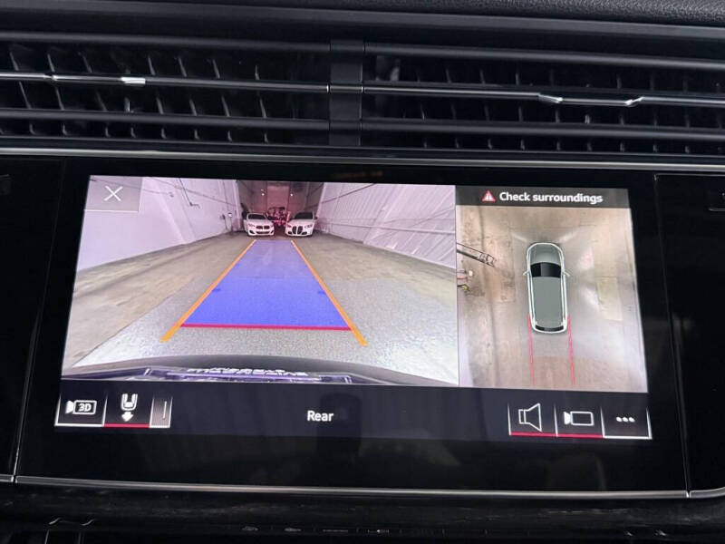 2022 Audi Q7 quattro Premium Plus 55 TFSI