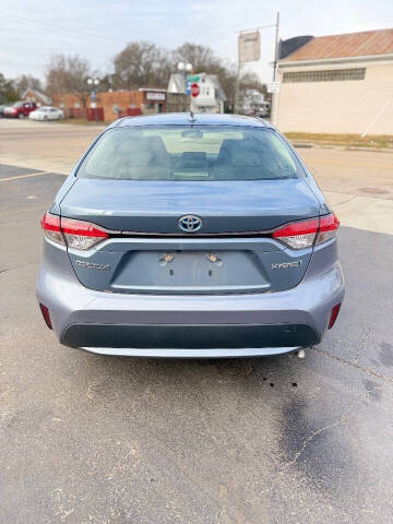 2022 Toyota Corolla Hybrid LE