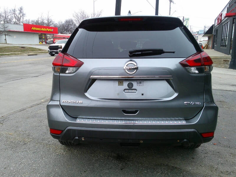 2018 Nissan Rogue SV
