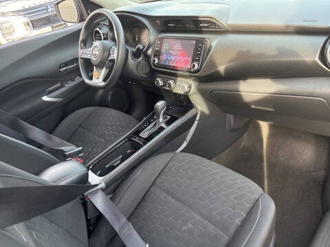 2023 Nissan Kicks SV