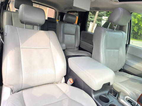 2011 Toyota Sequoia Platinum