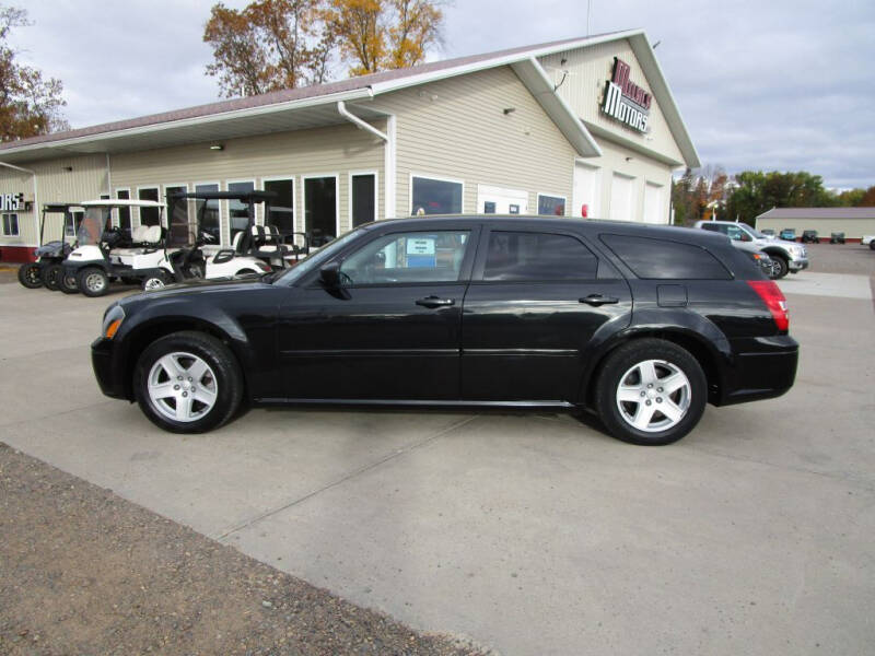 2005 Dodge Magnum for sale at Milaca Motors in Milaca MN