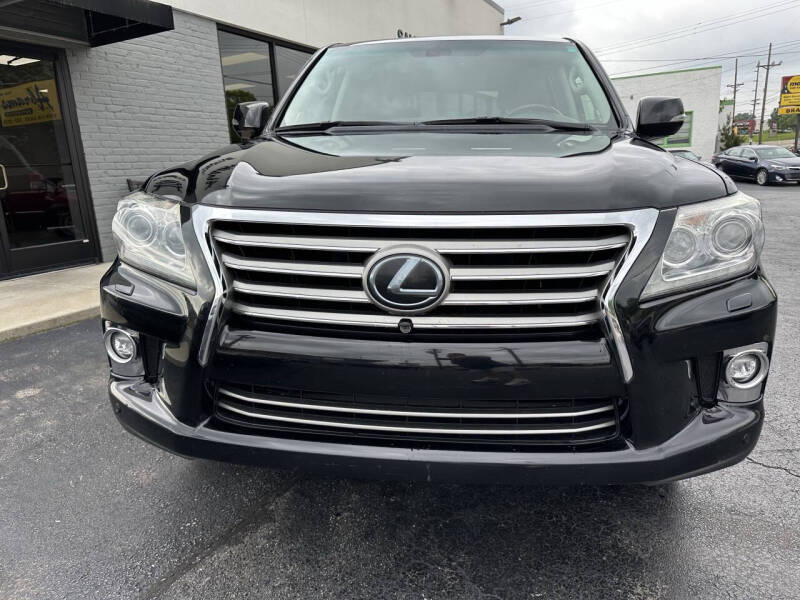 2014 Lexus LX 570