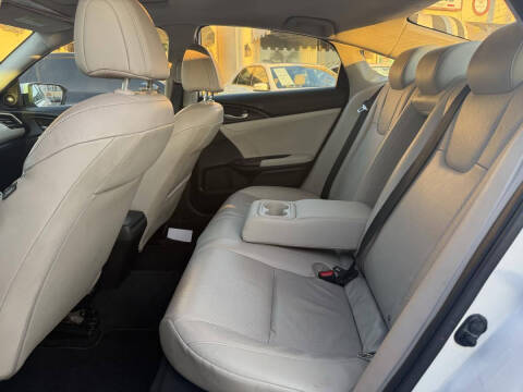 2022 Honda Insight Touring