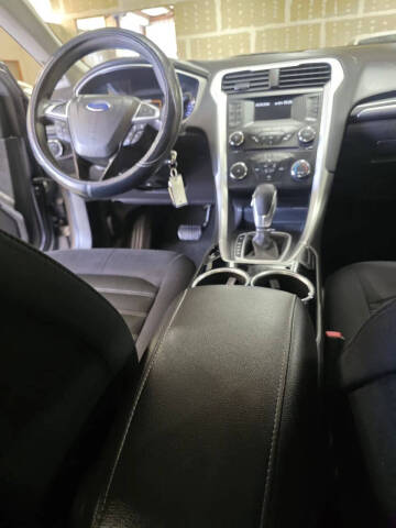 2013 Ford Fusion SE