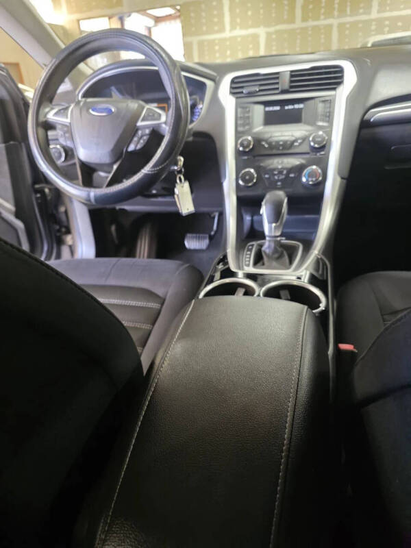 2013 Ford Fusion SE